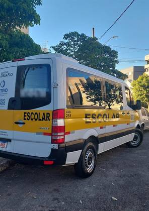 MERCEDES-BENZ SPRINTER 2.2 CDI DIESEL VAN 415 LONGO 16L MANUAL